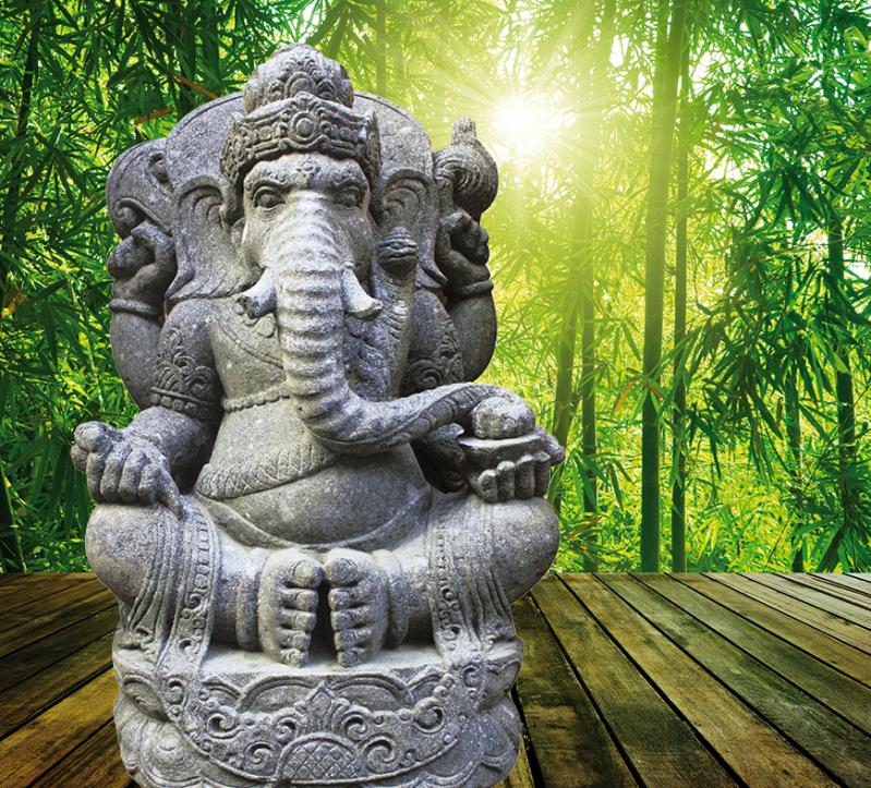 Steinfigur Ganesha aus Lavastein geschlagen  