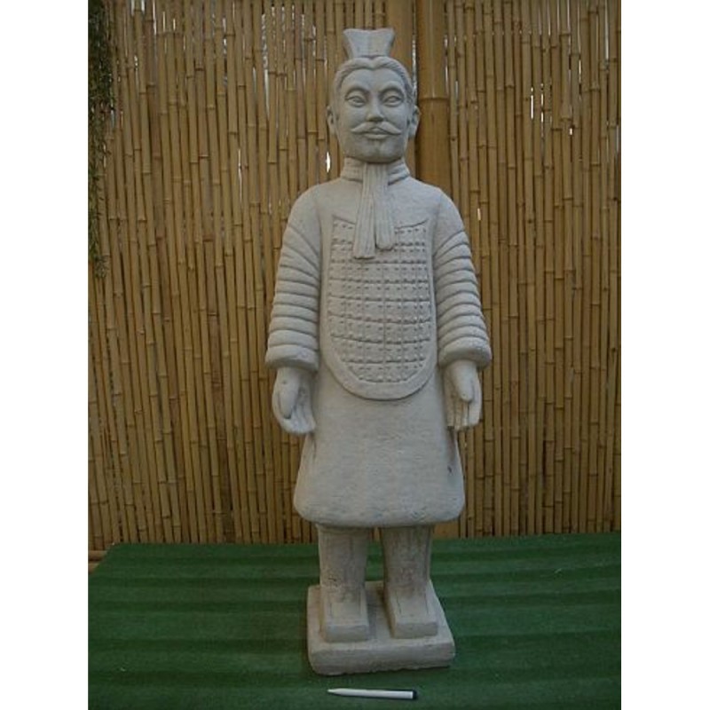 Steinfigur Tempelkrieger 