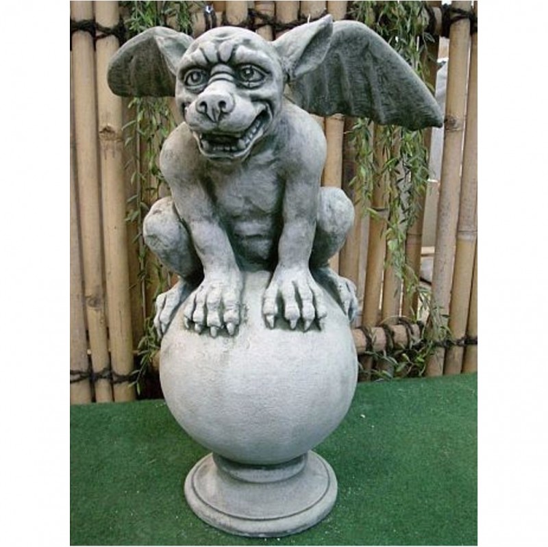 Steinfigur Gargoyle auf einer Kugel aus Steinguss Mystik Fantasie ca. 48 cm hoch 