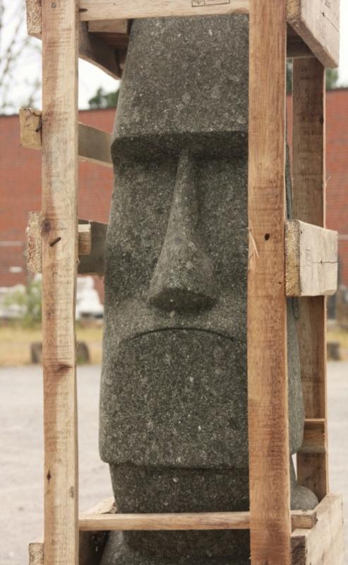 Steinfigur Moai-Kopf 100 cm Basanit