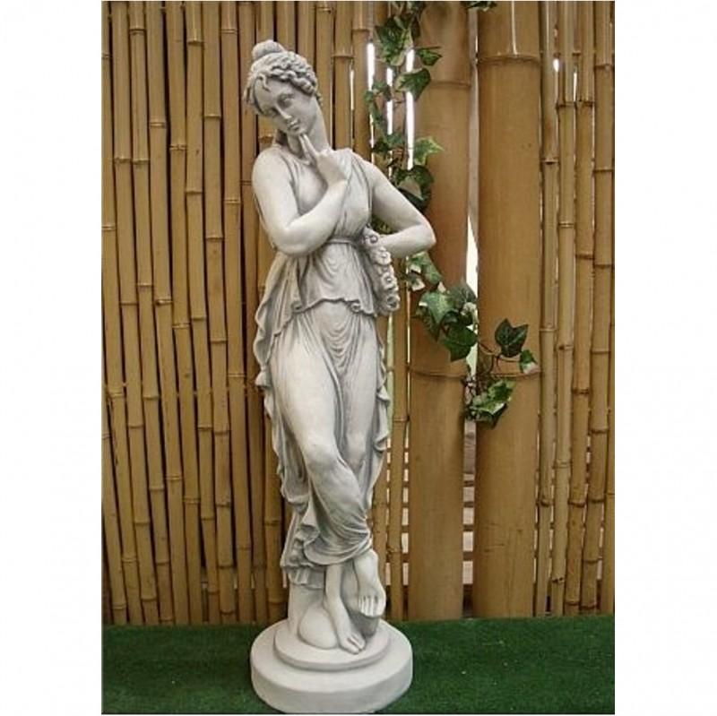 Steinfigur Putte Frau mit Rosenkranz 