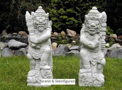 Steinfigur Bali Tempelkrieger Krieger Skulptur zwei Stück 