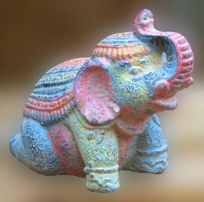 Steinfigur kleiner Elefant aus Bali 