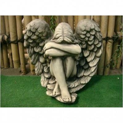 Steinfigur Engel in Antikoptik