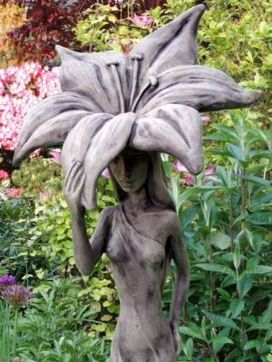 Steinfigur Silhouette de Fleur Lilie
