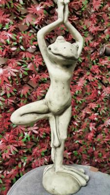 Steinfigur Yogafrosch "Der Baum"