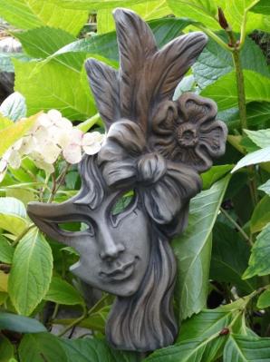 Steinfigur venezianische Maske Marlene